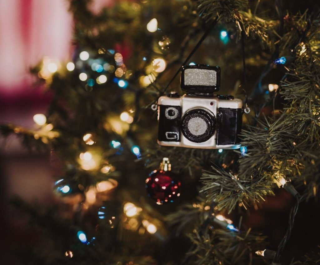 Unlit Artificial Christmas Trees vs. Pre-Lit Options - The Twelve Bars ...